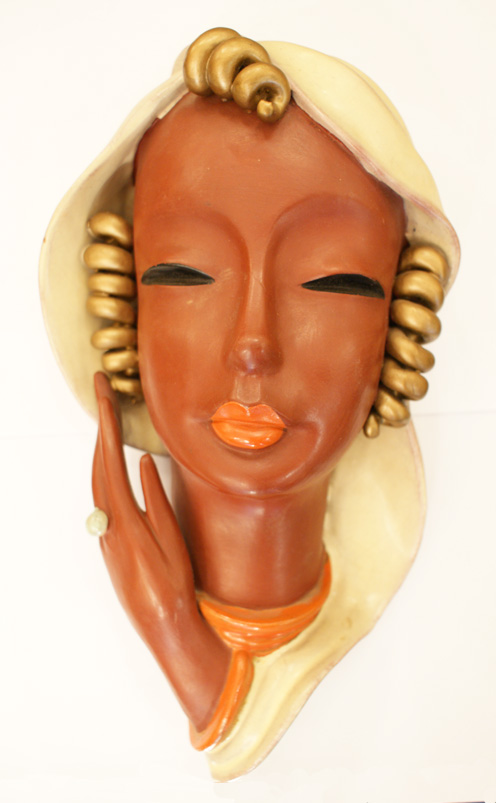 Goldscheider: Ceramica Vintage Viso donna del XX Secolo Anni 30Pezzo di storia autentico - Robertaebasta® Art Gallery opere d’arte esclusive.
